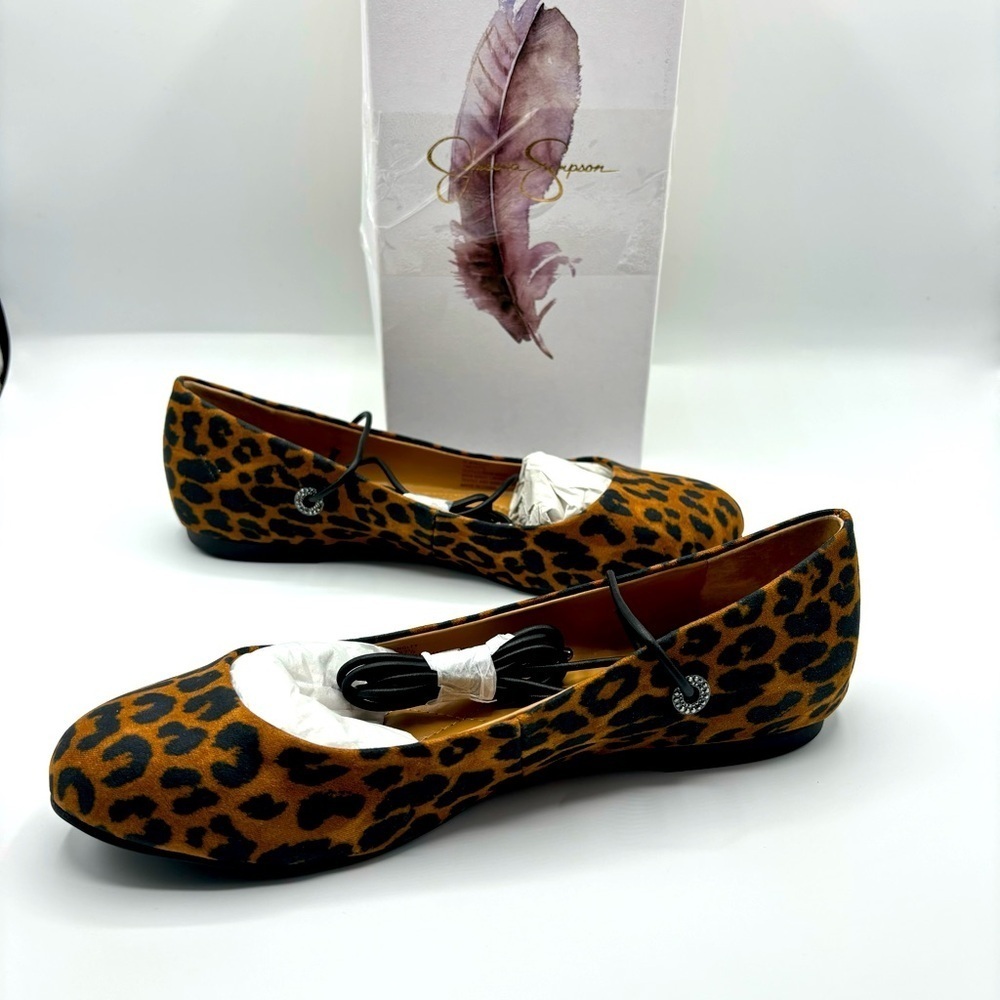 Jessica Simpson Bingley Leopard Print Flats 
Size 7 1/2